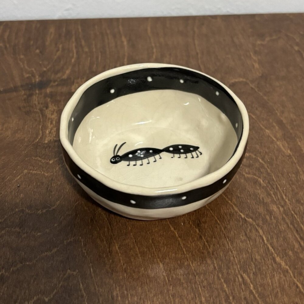Dotti Potts Studio Art Small Bowl Caterpillar Black Off White‎ 4" x1.5"